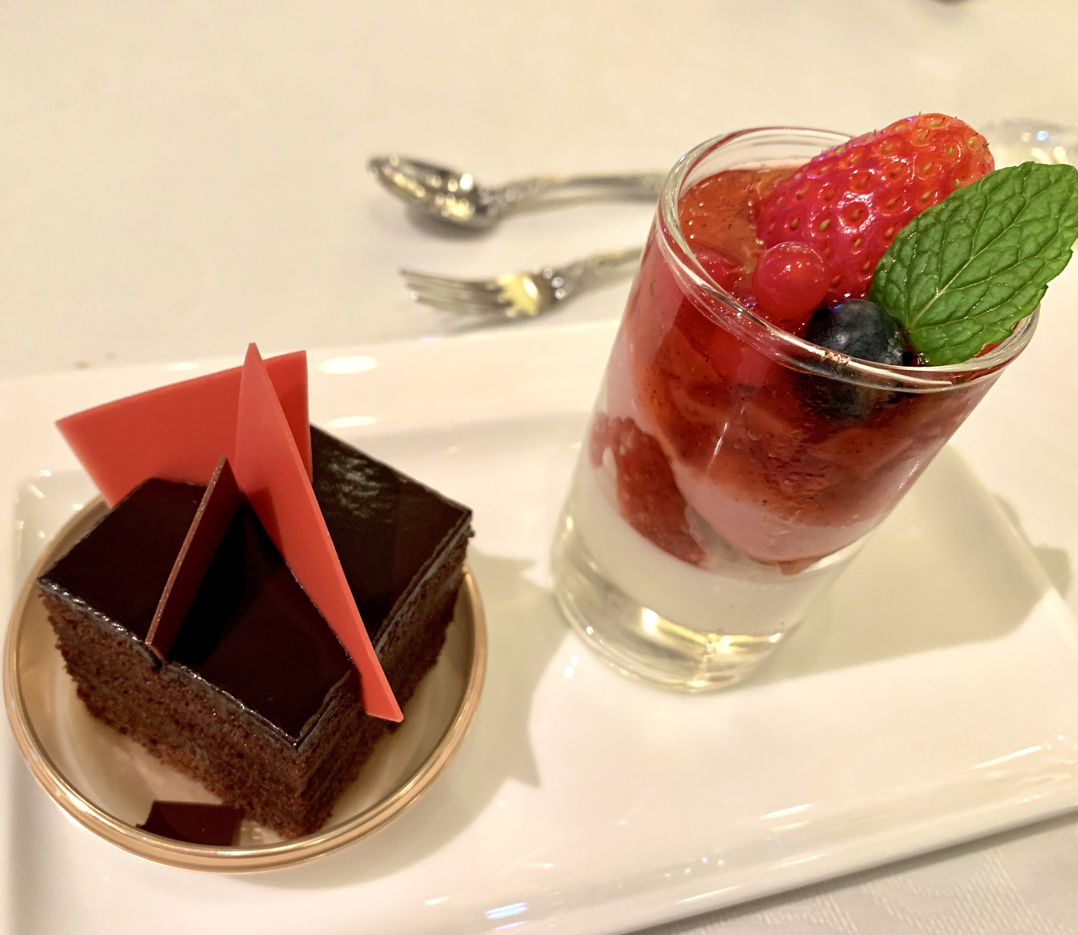 S.S. Columbia Dining Room Tokyo DisneySea Christmas Lunch